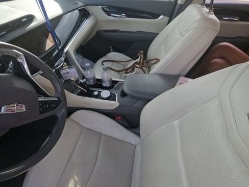 Used 2021 Cadillac XT6 Premium Luxury AWD/4WD image 11