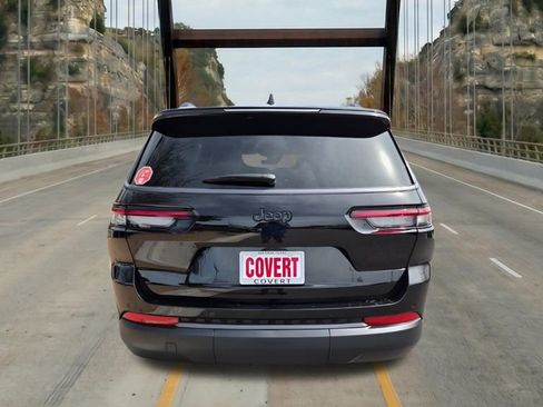 New 2026 Jeep Grand Cherokee L Limited RWD image 9