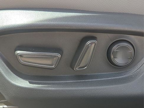 New 2026 Toyota Camry SE FWD image 19