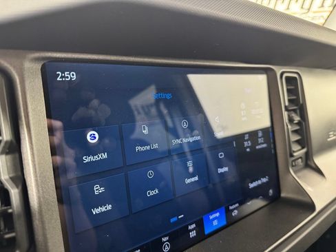 Used 2025 Ford Bronco Big Bend AWD/4WD image 17