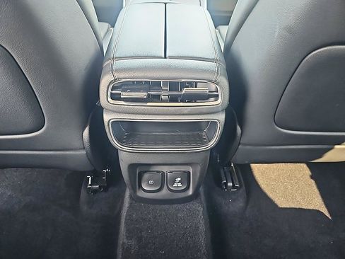 Used 2024 Genesis GV80 2.5T w/ Advanced Package AWD/4WD image 33