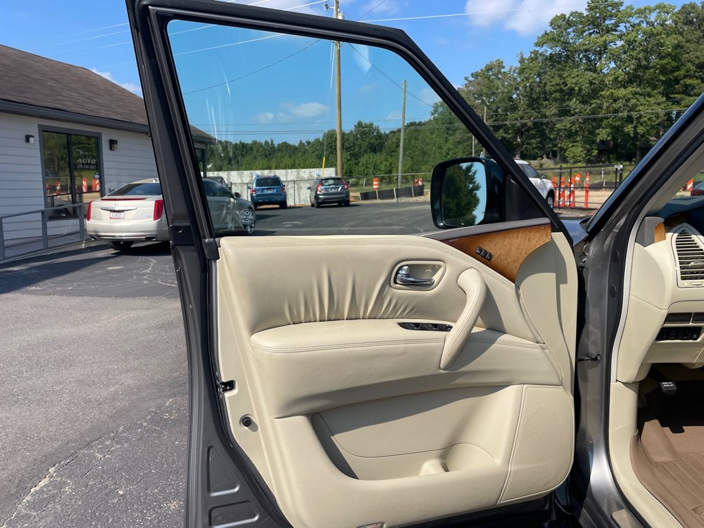 Used 2012 INFINITI QX56 2WD w/ Theater Pkg image 11
