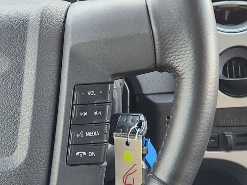 Used 2013 Ford F150 XLT w/ Luxury Equipment Group image 28