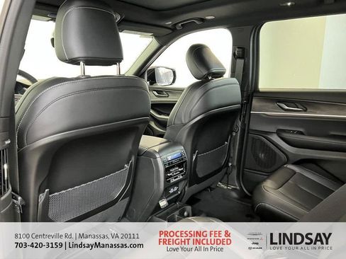 New 2025 Jeep Grand Cherokee L Limited w/ Trailer Tow Package AWD/4WD image 22