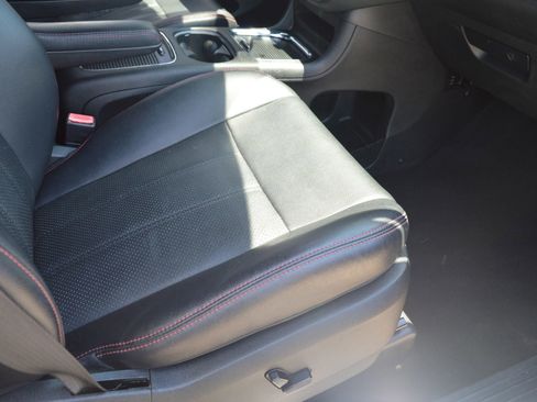 Used 2017 Dodge Grand Caravan GT FWD image 21