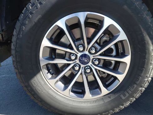 Used 2018 Ford F150 XLT w/ Equipment Group 301A Mid AWD/4WD image 12