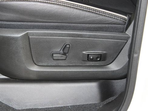 Used 2024 RAM 2500 Limited image 17