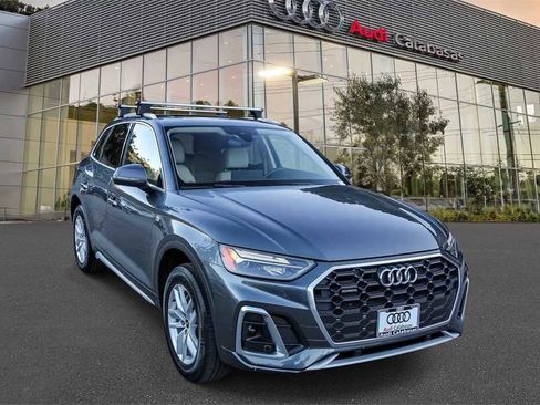 Used 2022 Audi Q5 2.0T Premium w/ Convenience Package image 5
