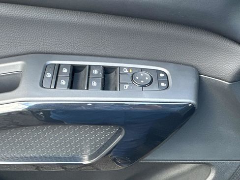New 2026 Nissan Pathfinder SV AWD/4WD image 19