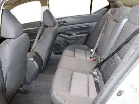 Used 2023 Nissan Altima 2.5 SV image 18