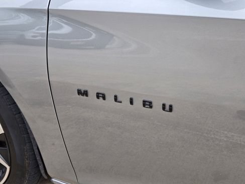Used 2024 Chevrolet Malibu RS FWD image 9