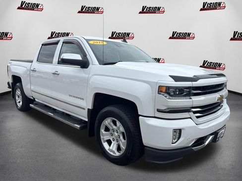 Used 2018 Chevrolet Silverado 1500 LTZ Z71 w/ LTZ Plus Package AWD/4WD image 3