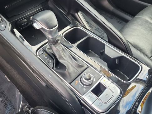 Used 2024 Kia Telluride SX image 11