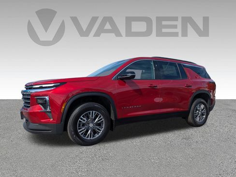 New 2026 Chevrolet Traverse LT image 2
