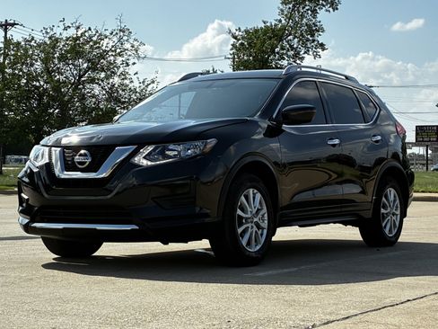 Used 2017 Nissan Rogue SV AWD/4WD image 14
