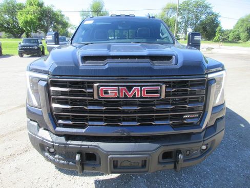 New 2026 GMC Sierra 2500 AT4X w/ AT4X AEV Edition AWD/4WD image 12