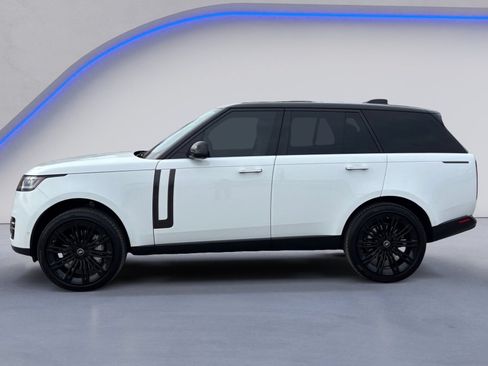 Used 2025 Land Rover Range Rover SE AWD/4WD image 12