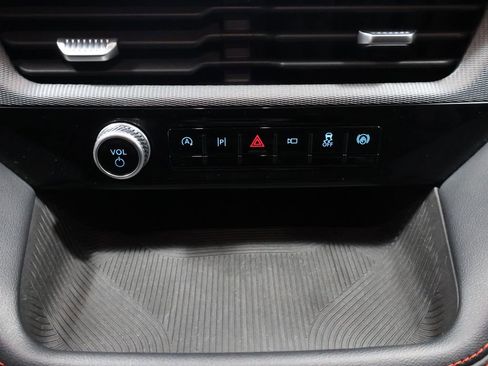 Used 2025 Ford Explorer ST-Line w/ ST-Line Street Pack image 33