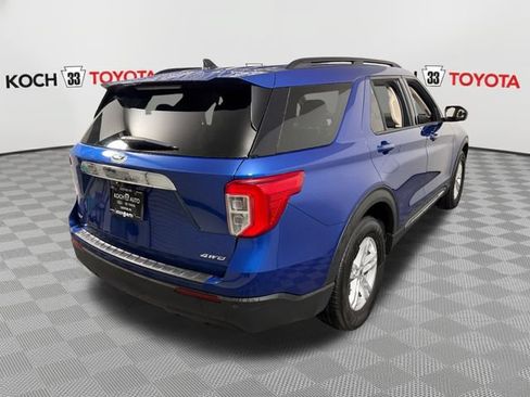 Used 2023 Ford Explorer XLT AWD/4WD image 8