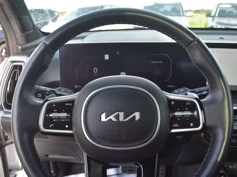 Certified 2024 Kia Sorento SX Prestige AWD/4WD image 36