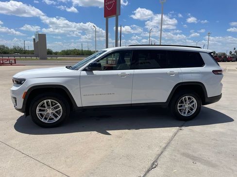 Used 2024 Jeep Grand Cherokee L Laredo RWD image 4