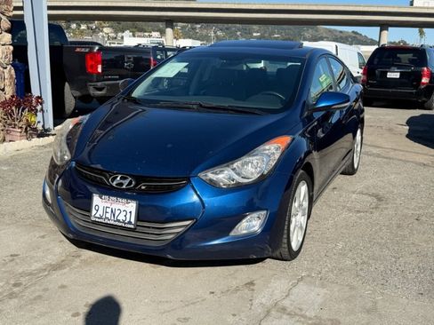 Used 2013 Hyundai Elantra Limited w/ Technology Pkg image 2