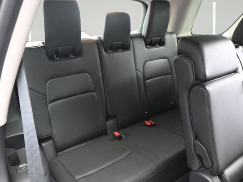 Certified 2025 Nissan Pathfinder Platinum w/ Cargo Package FWD image 14