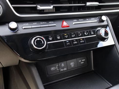 Used 2026 Hyundai Sonata SE FWD image 21