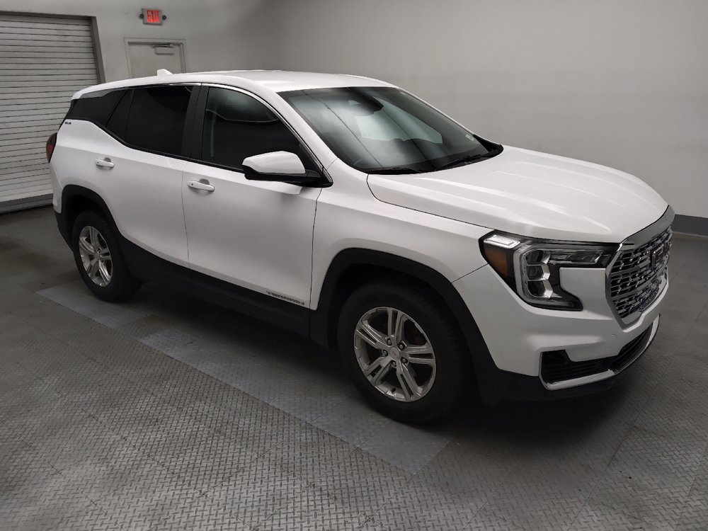 Used 2024 GMC Terrain SLE FWD image 11