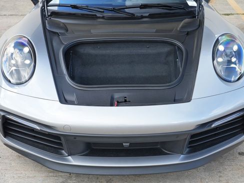 Used 2024 Porsche 911 Carrera T RWD image 8