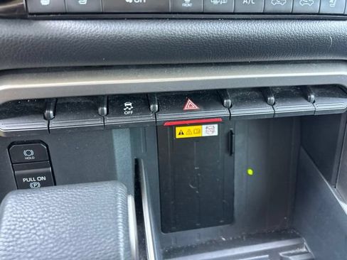 Used 2024 Toyota Tundra Limited w/ Power Package AWD/4WD image 20