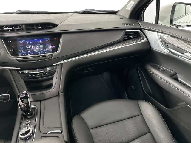 Used 2024 Cadillac XT5 Sportv w/ Technology Package AWD/4WD image 29