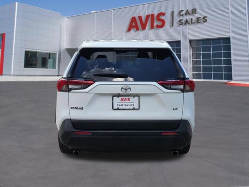 Used 2025 Toyota RAV4 LE FWD image 5