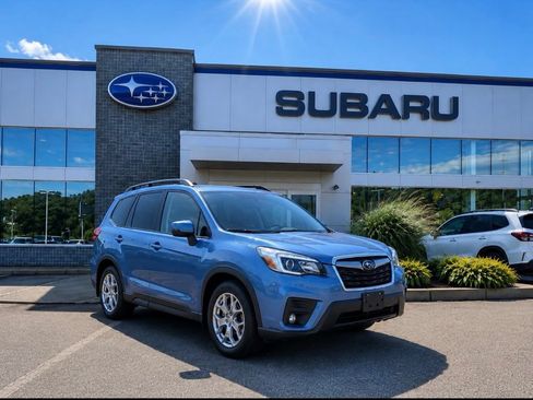 Used 2021 Subaru Forester Premium AWD/4WD image 1