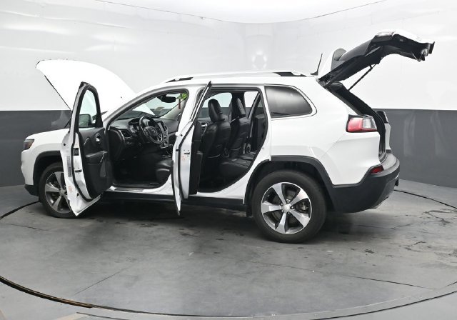 Used 2019 Jeep Cherokee Limited w/ Trailer Tow Group AWD/4WD image 33