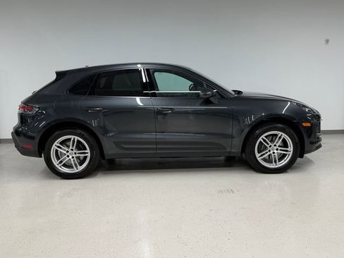 Certified 2025 Porsche Macan image 9