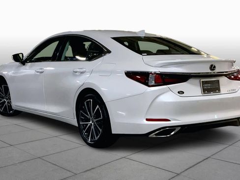 Certified 2022 Lexus ES 350 w/ Premium Package image 11