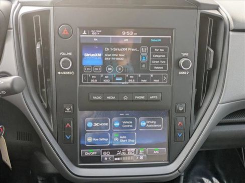 Used 2024 Subaru Crosstrek 2.0i image 11