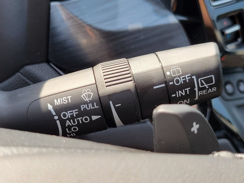 Used 2023 Honda Odyssey Elite image 17