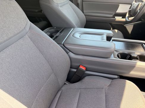 Certified 2025 Ford Expedition Active AWD/4WD image 9