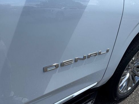 New 2026 GMC Yukon Denali AWD/4WD image 21