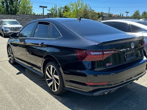 Used 2021 Volkswagen Jetta GLI FWD image 4