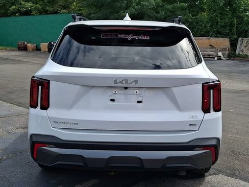 Certified 2024 Kia Sorento SX AWD/4WD image 5