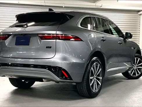 New 2026 Jaguar F-PACE R-Dynamic S image 4