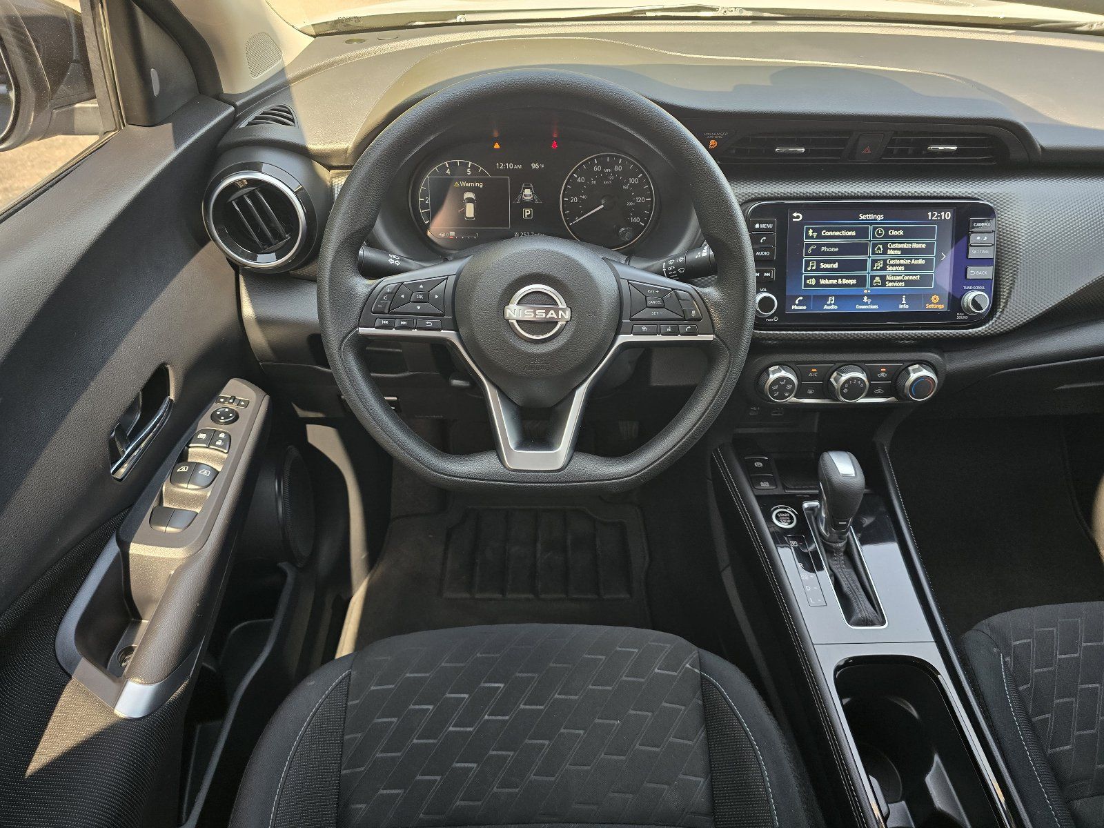 Used 2024 Nissan Kicks SV FWD image 13