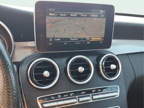 Used 2018 Mercedes-Benz C 300 4MATIC Sedan image 9