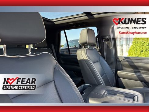 Used 2023 GMC Yukon SLT image 55