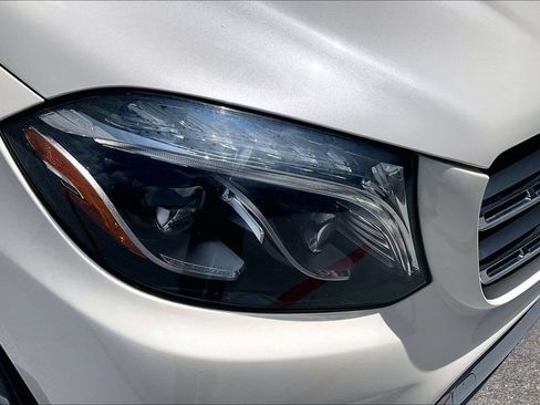 Used 2018 Mercedes-Benz GLS 450 4MATIC image 32