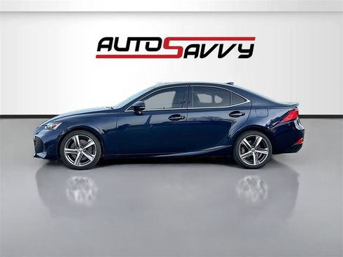 Used 2018 Lexus IS 300 300 w/ Comfort Package image 4