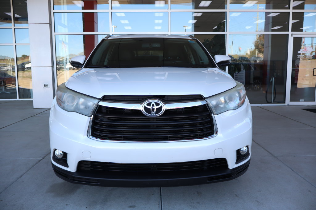 Used 2015 Toyota Highlander XLE AWD/4WD image 2